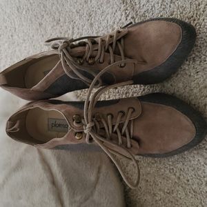 PLOM0 Suede Shoes Size 6